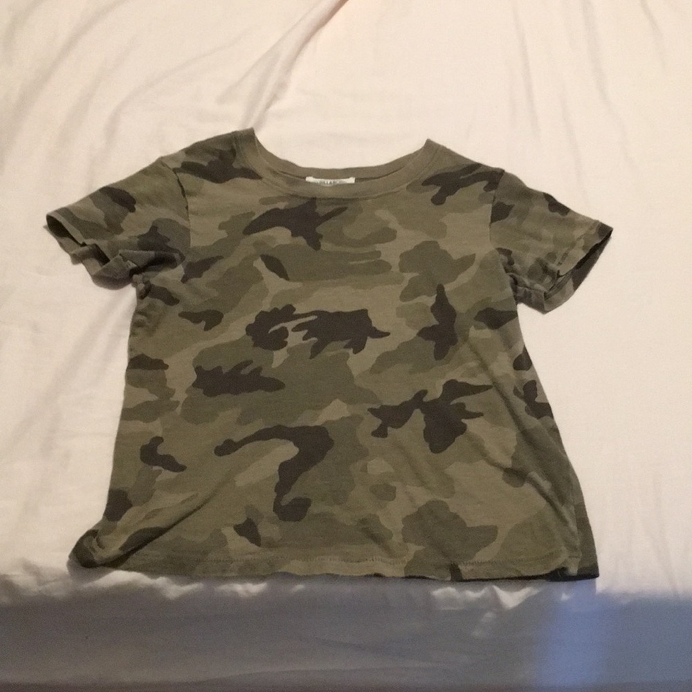 Girls flattering camo tee shirt